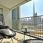 Lavish Style High Floor