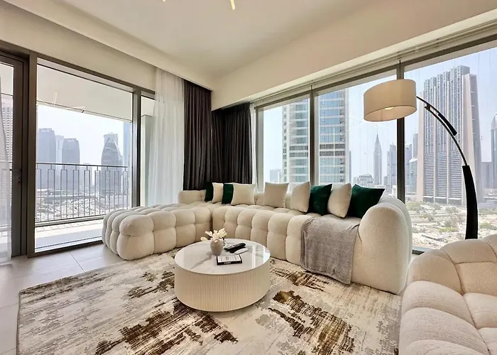 Lavish Style High Floor