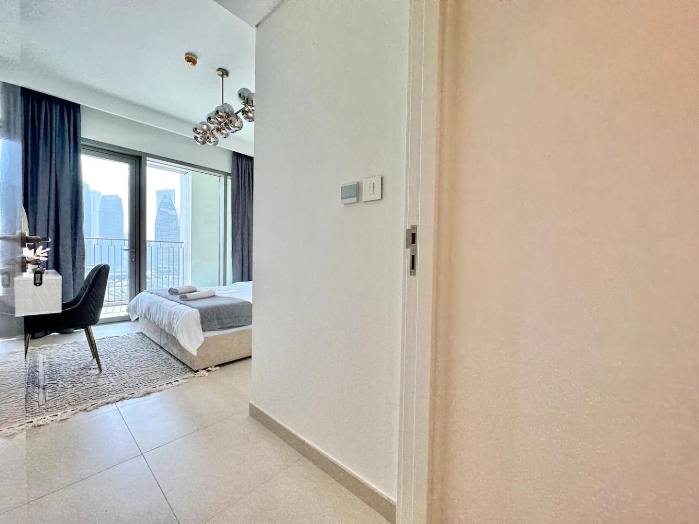 Lavish Style High Floor *