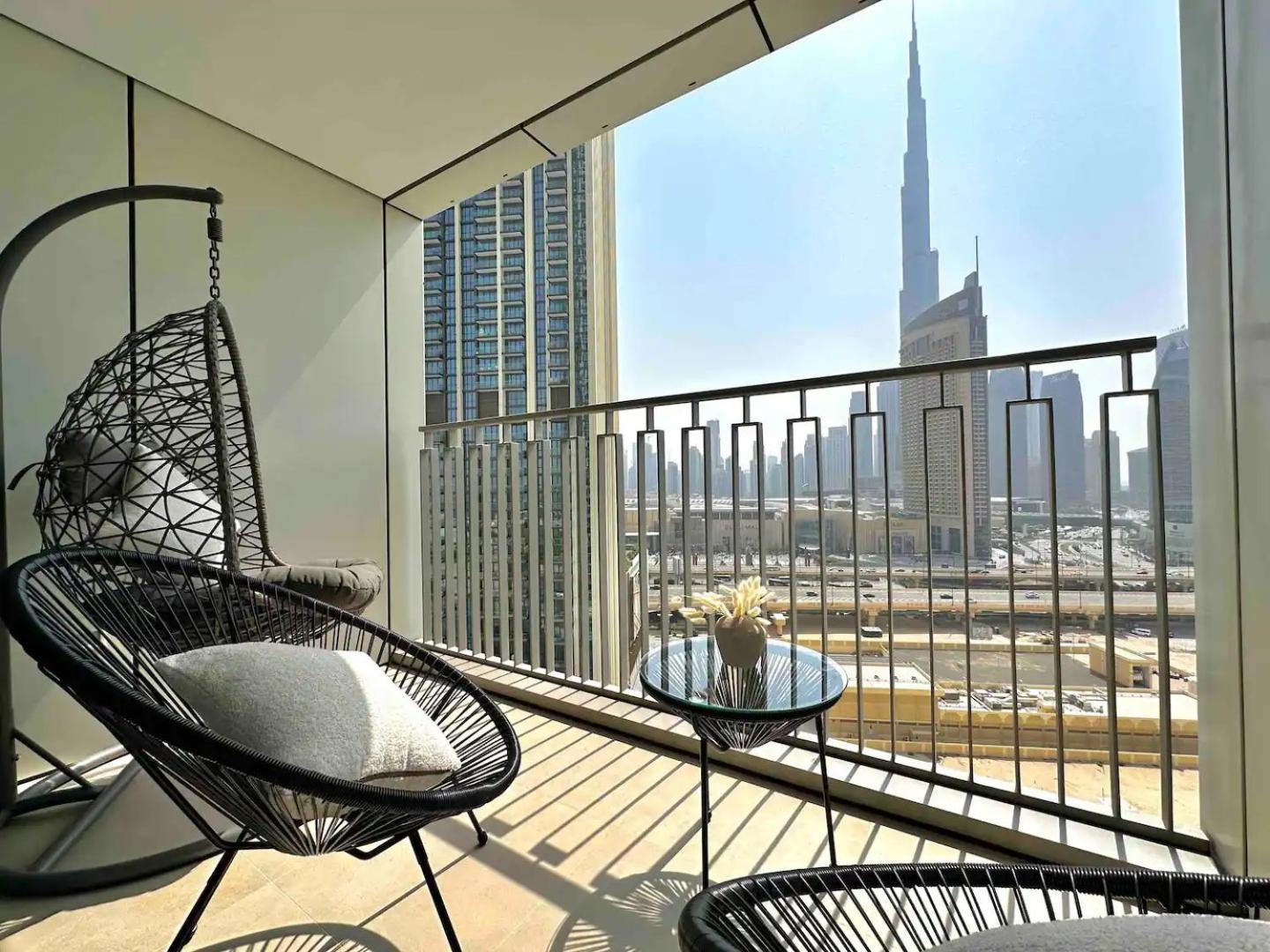 Lavish Style High Floor Apartment Dubai